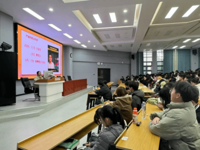 計算機學院2024級學生見習活動 探索計算機軟硬件研究前沿